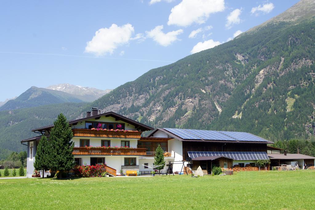 Apartments Bauernhof Dismasn Hof Langenfeld Exterior photo