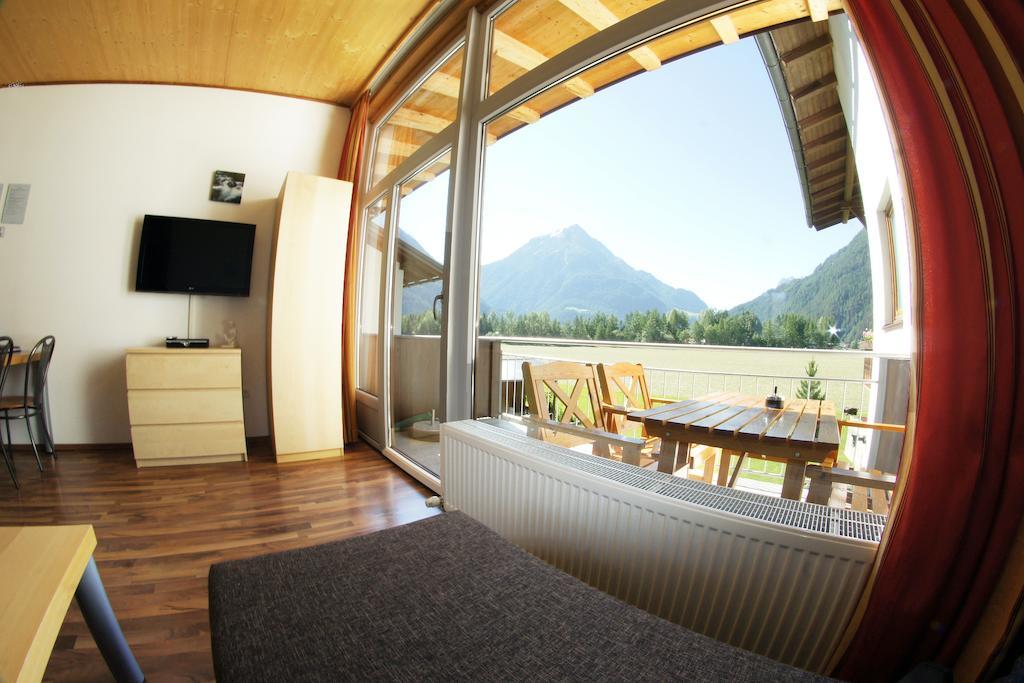 Apartments Bauernhof Dismasn Hof Langenfeld Room photo